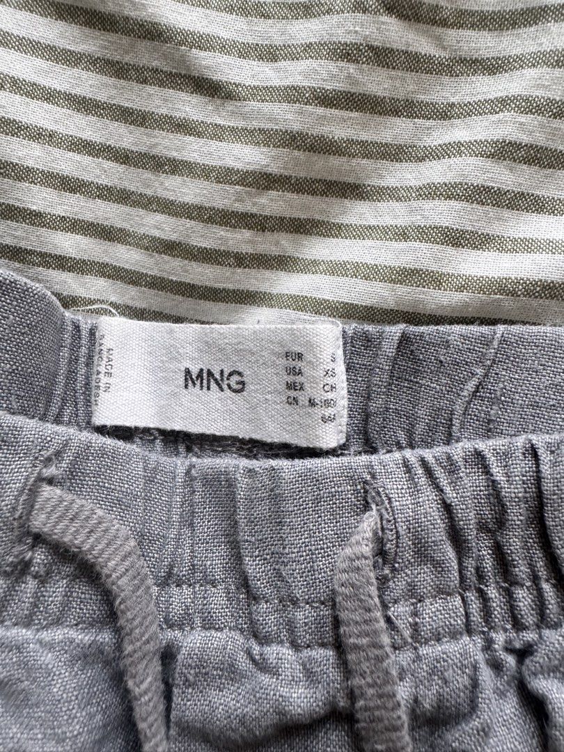 Mango Gray Relaxed Trousers Pants (Category: Other Bottoms) located in Quezon City. Submitted by lynylynn (Listing ID 1459414675, Image 2). Description: .