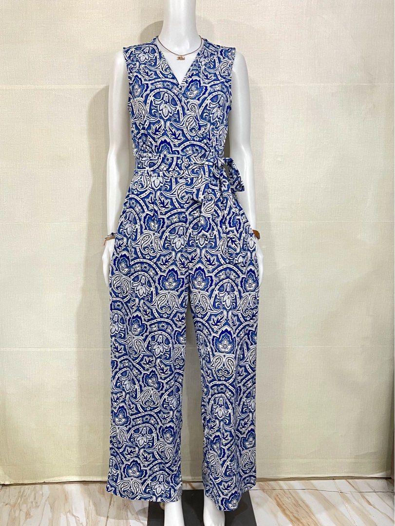 Mango Paisley Jumpsuit (Category: Jumpsuits) located in Cebu City. Submitted by kei.flmn (Listing ID 1459391010, Image 2). Description: 📌PLEASE READ BEFORE MAKING AN OFFER Excellent Condition (No issues) Size:Fits Large (L) - [x] Flat Lay Measurements (in inches): - [x] Bust: 38-40” | Waist: 30” (with side pockets) - [x] Length Reference: Mannequin Height : 5’4” (First-come, first-served basis) Due to an increased number of joy reservers and fak