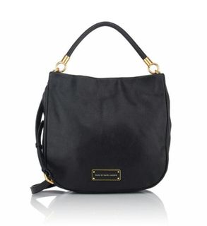 (Category: ) located in . Submitted by wardrobemanila (Listing ID 1459412277, Image 1). Description: .