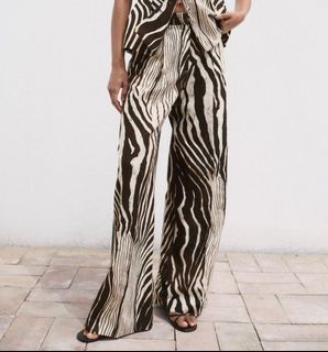 (Category: ) located in . Submitted by thefashionguitar (Listing ID 1459423936, Image 1). Description: .