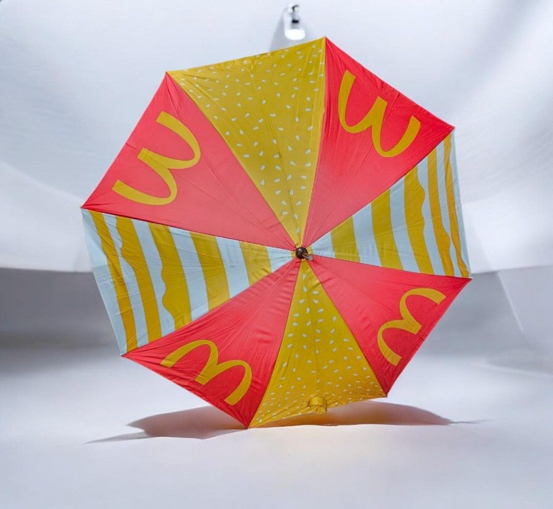 McDonald's Umbrella (Category: Umbrellas) located in Pateros City. Submitted by chichachanceonestopshoppe (Listing ID 1459349223, Image 1). Description: unused rfs: decluttering.