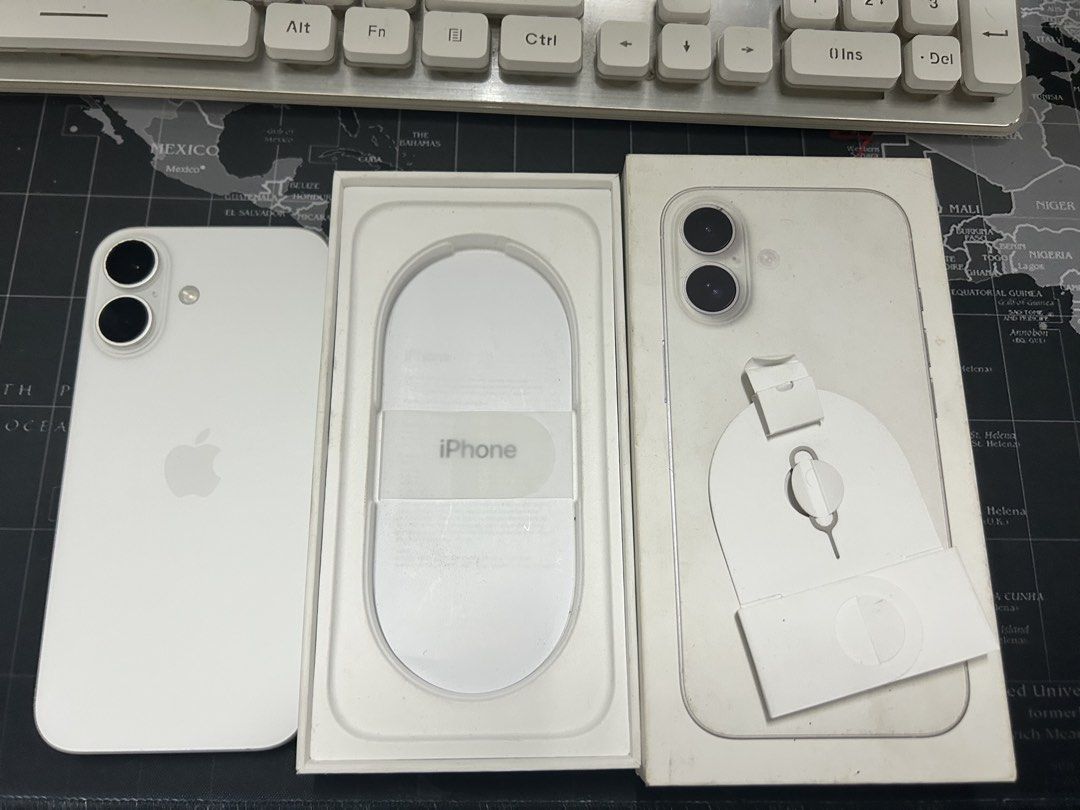 PASSCODE LOCK iPHONE 16 (Category: iPhone 16 Series) located in Ampang. Submitted by repairtechnician (Listing ID 1459415851, Image 1). Description: SELL FOR PARTS ONLY ‼️ GOOD CONDITIONS, JUST HAVE MINOR DENT ON BODY..