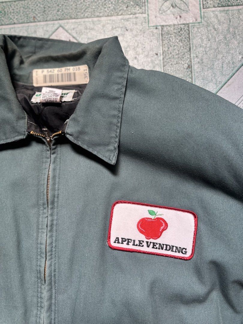 Men work wear jacket (Category: Coats, Jackets and Outerwear) located in Manila. Submitted by akdghandpick (Listing ID 1459331561, Image 2). Description: Uni work work wear jacket Size 26X26 boxy crop Issue visible on pic and need wash.