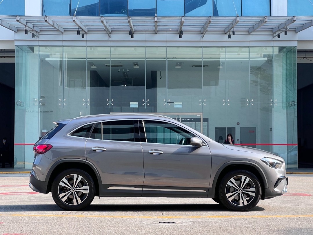 Mercedes-Benz GLA-Class Mild Hybrid GLA180 Progressive (A) (Category: Used Cars) located in Singapore. Submitted by idealauto (Listing ID 1459438478, Image 3). Description: Features 1.4l 4 cylinder inline turbocharged engine, 128bhp, 7g-DCT transmission, paddle shifters, hill start assist, keyless-go, blind spot monitor. Accessories 10.25" MBUX, keyless start/stop, Apple CarPlay/Android Auto, electric tailgate, ambient lighting, wireless charging