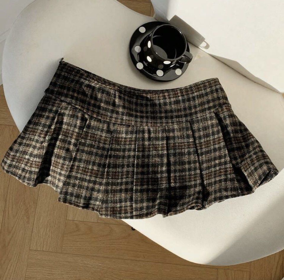 Mini Skirt w/ short (GET ALL) (Category: Skirts) located in Malabon City. Submitted by aven25 (Listing ID 1451047610, Image 2). Description: XS no issue good condition barely used.
