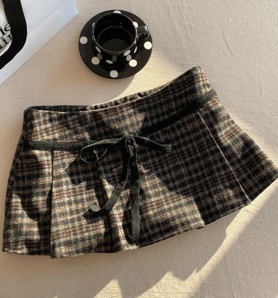 Mini Skirt w/ short (GET ALL) (Category: Skirts) located in Malabon City. Submitted by aven25 (Listing ID 1451047610, Image 1). Description: XS no issue good condition barely used.