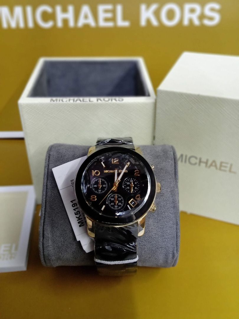 MK Runway Black Chronograph Watch (Category: Luxury Watches) located in Caloocan City. Submitted by cha_essentials2026 (Listing ID 1459475112, Image 1). Description: Mvement: Quartz Chronograph Case Diameter: 39mm .