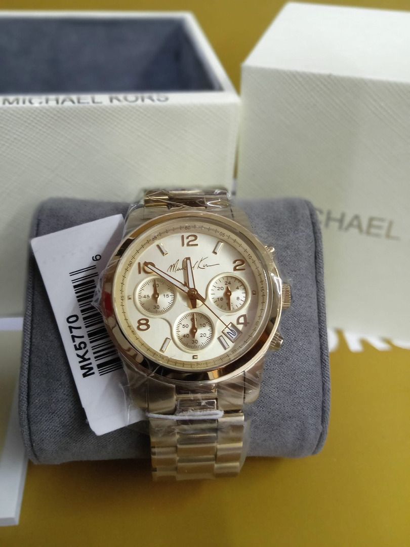 MK Runway Classis silver-toned watch (Category: Luxury Watches) located in Caloocan City. Submitted by cha_essentials2026 (Listing ID 1459476597, Image 1). Description: .