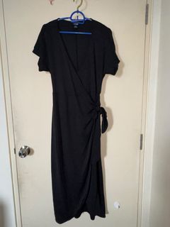 (Category: ) located in . Submitted by fafaneedtoclearwardrobe (Listing ID 1459439852, Image 1). Description: .