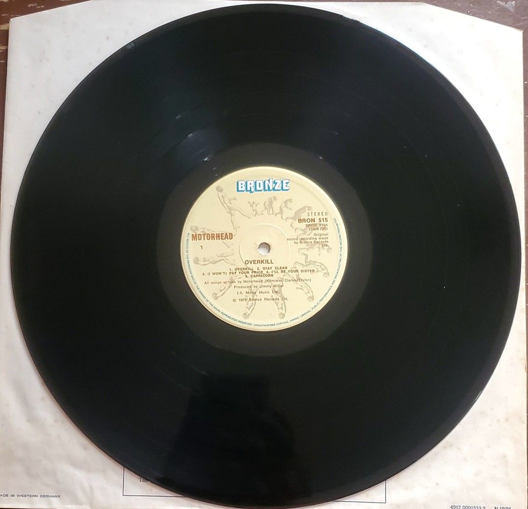 Motörhead - Overkill Vinyl LP 1981 UK pressing (Category: Vinyls) located in Puerto Princesa. Submitted by jomoski2 (Listing ID 1459391432, Image 2). Description: vinyl LP, 1981 UK pressing Label : Chrome Records Media - EX sleeve - Good sleeve is damaged at the back.