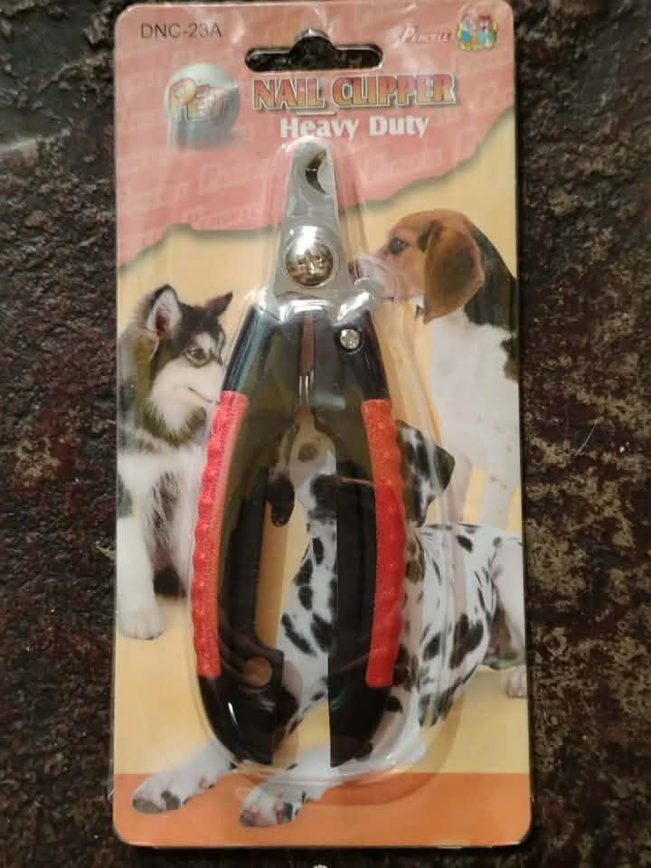Nail Clipper (Category: Health & Grooming) located in Manila. Submitted by strawberryttalgi_123 (Listing ID 1459360691, Image 1). Description: Grooming tools for your furbabies.