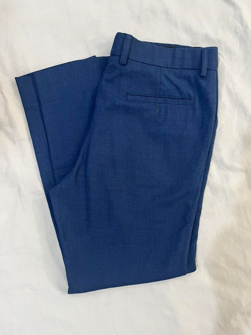 Navy Blue Pants Slacks -Size 31-32 for 5'7 (Category: Chinos) located in Pasig City. Submitted by jmontano (Listing ID 1459341391, Image 3). Description: Selling my Navy blue chinos / trousers, slim tapered fit (ideal height 5'6 - 5-7) custom made at Exclusively His. Used only 3 times sa US then I got too big. Closeup and Measurements shown in pics. Actual pants and how to match shown in pic with handsome model ;) FYI Exclusively His is a Men's S