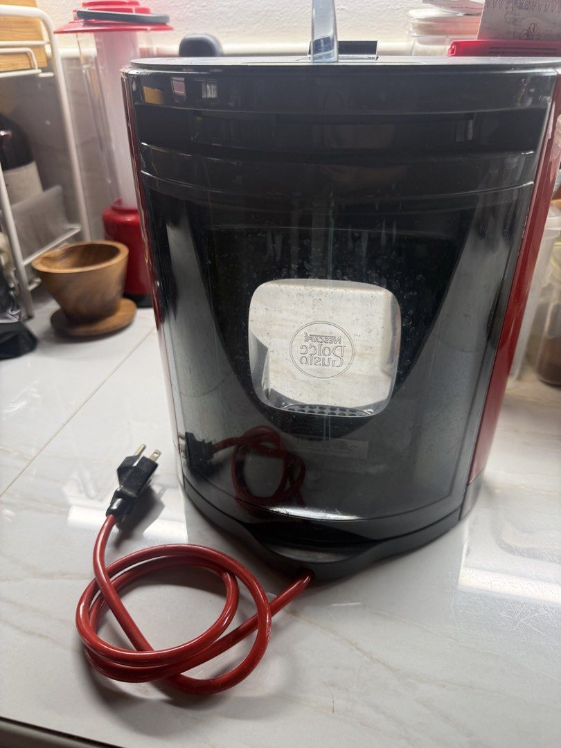 Nescafé Dolce Gusto Red Coffee Machine (Category: Coffee Machines & Makers) located in Mandaluyong City. Submitted by pam_1026 (Listing ID 1459453740, Image 3). Description: - Red Nescafé Dolce Gusto coffee machine - Works well and is easy to use .