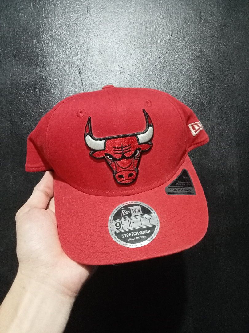 NEW ERA SNABBACK & STRETCH SNAP (Category: Caps & Hats) located in Manila. Submitted by guillermo.prinz (Listing ID 1459293034, Image 3). Description: NEW ERA ORIGINAL 🟣CHARLOTTE SNAPBACK 9/10 CONDITION NO ISSUE 🔴 BULLS STRETCH SNAP 9/10 CONDITION NO ISSUE 1500 ASPACK ORIGINAL.