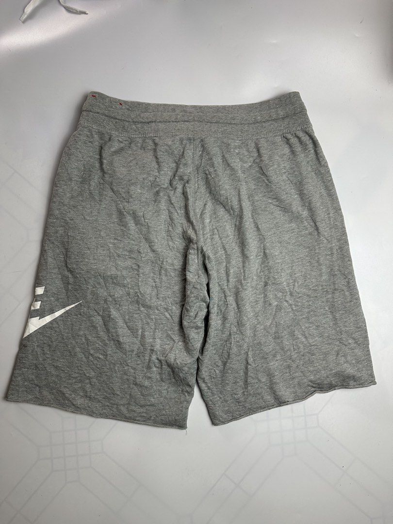 Nike alumni (Category: Shorts) located in Orani. Submitted by ajgav69 (Listing ID 1459380107, Image 2). Description: Alumni Gray Actual dimes Waistline- 31-38 20 length Color rate 10/10 No issue No hole No crack No hairlines 📩📩📩.