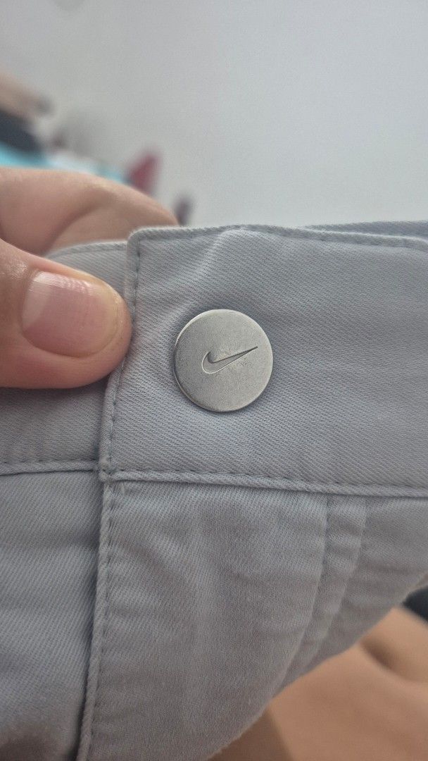 Nike Golf Modern Fit Dri-Fit Pants (Category: Trousers) located in Valencia. Submitted by declutterainnn (Listing ID 1459325580, Image 1). Description: - Grey Nike Golf Pants - Modern Fit - Dri-Fit Technology - Size: XXL (Waist 35) - Button closure with zip fly - Side zip pocket - Ideal for golfing or casual wear - Made in China.