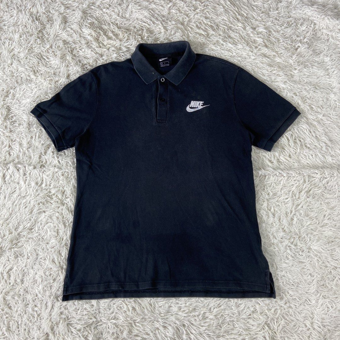 Nike Polo Shirt Black in Large (Category: Tshirts & Polo Shirts ) located in Naga. Submitted by rackstar4400 (Listing ID 1459305029, Image 1). Description: Nike Polo Shirt Black – Large | Classic Sportswear 📌 Brand: Nike 📌 Item: Polo Shirt 📌 Size: Large 📌 Color: Black About the Style: A clean Nike polo with a simple, versatile look. Easy to wear for everyday outfits while keeping that classic sportswear feel. Style: Pair it with cargos, chino