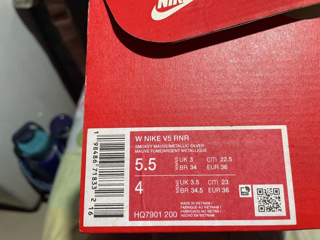 Nike V5 RnR (Category: Sneakers) located in Bulacan. Submitted by doraemonyahlata (Listing ID 1459473837, Image 3). Description: Slightly used po. Size: 5.5 US Women Rfs: will upgrade to Pickleball shoes .