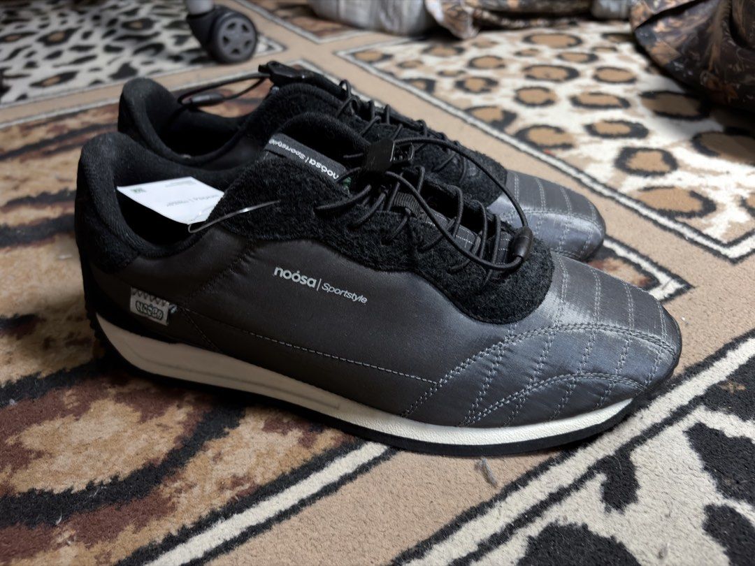 Noosa Sportstyle Sneakers (Category: Casual Shoes) located in Bacolod City. Submitted by simulasawala (Listing ID 1459467843, Image 1). Description: - Brand new Black Noosa Sportstyle sneakers - Unique quilted design on the toe box - Cozy fuzzy trim around the ankle collar - Convenient elastic laces with toggle for easy adjustment - Original tags still attached - Ideal for casual and everyday wear.