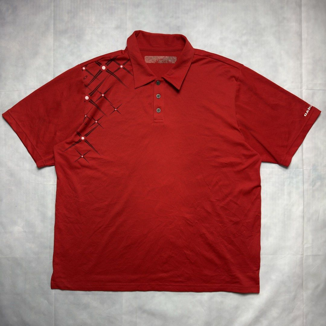 OAKLEY - Vintage Hydrolix Golf Polo (Category: Tshirts & Polo Shirts ) located in Cavite. Submitted by gooditems.cavite (Listing ID 1459418390, Image 1). Description: Size xl 25x29 Authentic No flaws Excellent condition.