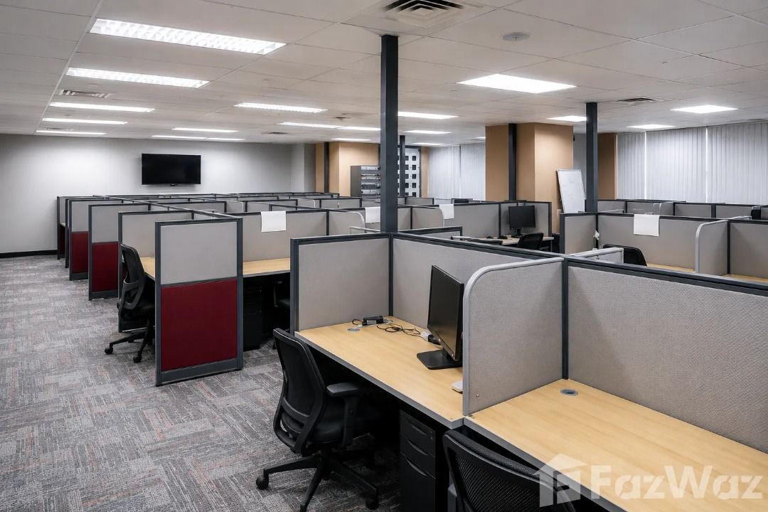 Office for rent at The Orient Square (Category: Commercial) located in Makati City. Submitted by propertyproph (Listing ID 1459376007, Image 2). Description: 🏢 Office for Rent – 550.14 sqm Office Space in Ortigas Center 📍 F. Ortigas Jr. Road, Ortigas Center, Pasig City Elevate your business operations with this spacious 550.14 sqm office space at The Orient Square Ortigas Center. Offering a generous floor area, city views, 24-hour security, and