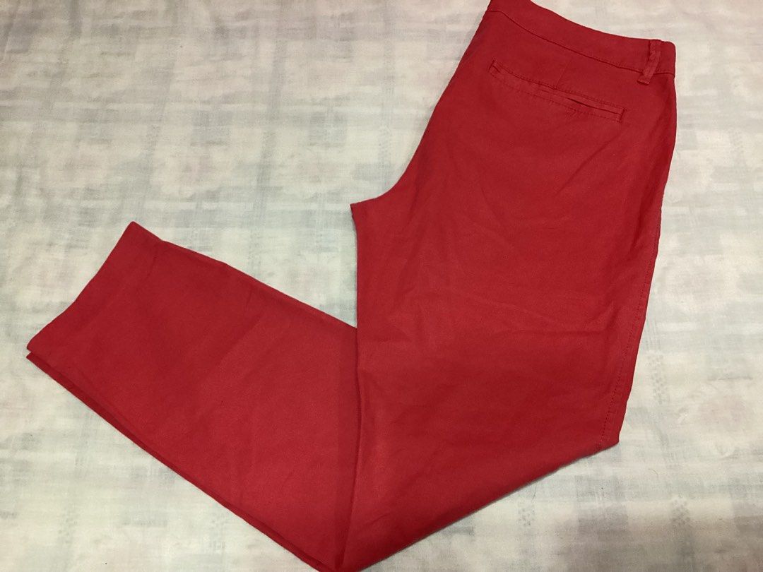 Old Navy Pixie Mid Rise (Category: Other Bottoms) located in Davao. Submitted by ferdipt (Listing ID 1459312349, Image 3). Description: Chino pants Size 8 96% Cotton, 4% Spandex/Elastane L:36.5 inches W:32 inches - stretcheable .