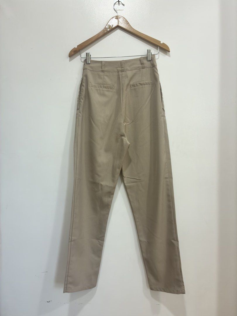 PB51. Zalora Beige Trouser Pants (Category: Other Bottoms) located in Manila. Submitted by thrifters.mnl.28 (Listing ID 1459301424, Image 2). Description: .