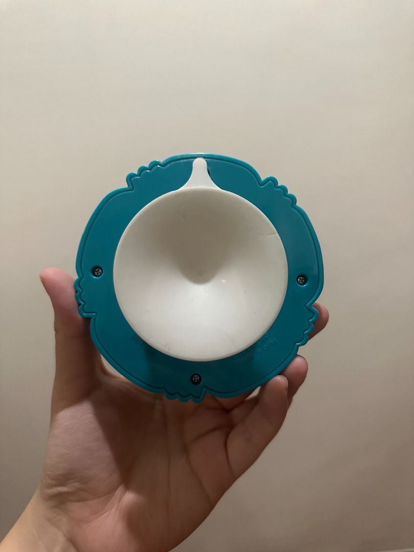 People Brain Builders Magic Reflection Ball Mirror Toy (Category: Infant Playtime) located in Makati City. Submitted by travelfinds34611 (Listing ID 1459373095, Image 3). Description: People Brain Builders Magic Reflection Ball Mirror Toy - Fun mirror & reflection toy for babies & infants, especially for tummy time - Strong suction cup for easy attachment to smooth surfaces (tiles, other mirrors) GREAT CONDITION. LIKE NEW..