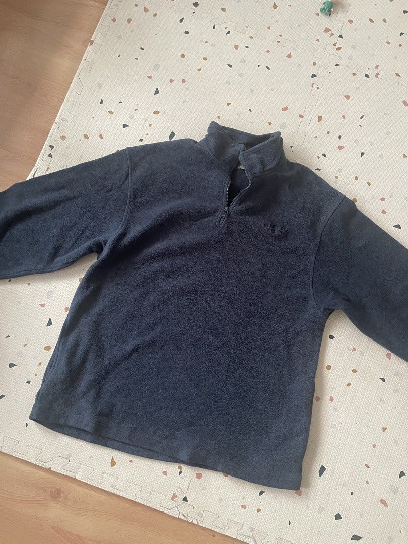Perry Ellis Active Fleece Pullover XXL (Category: Coats, Jackets and Outerwear) located in Cainta. Submitted by pnedp2022 (Listing ID 1459361789, Image 1). Description: - Perry Ellis America Active navy blue fleece pullover - Size XXL - Quarter zip neckline - Used once or twice - Loc: Greenwoods Pasig/Cainta.