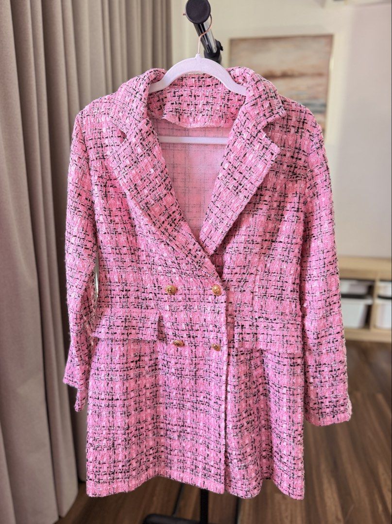 Pink Tweed Blazer (Category: Coats, Jackets and Outerwear) located in Santa Rosa. Submitted by rainscloset29 (Listing ID 1459293610, Image 1). Description: Pink tweed blazer with gold-tone buttons and a structured, slightly relaxed fit. Fully lined and easy to dress up or down. * Size S * Worn once only * Excellent condition * No visible stains or major flaws Perfect for work, brunch, events, or travel. Selling because decluttering / no longer ge