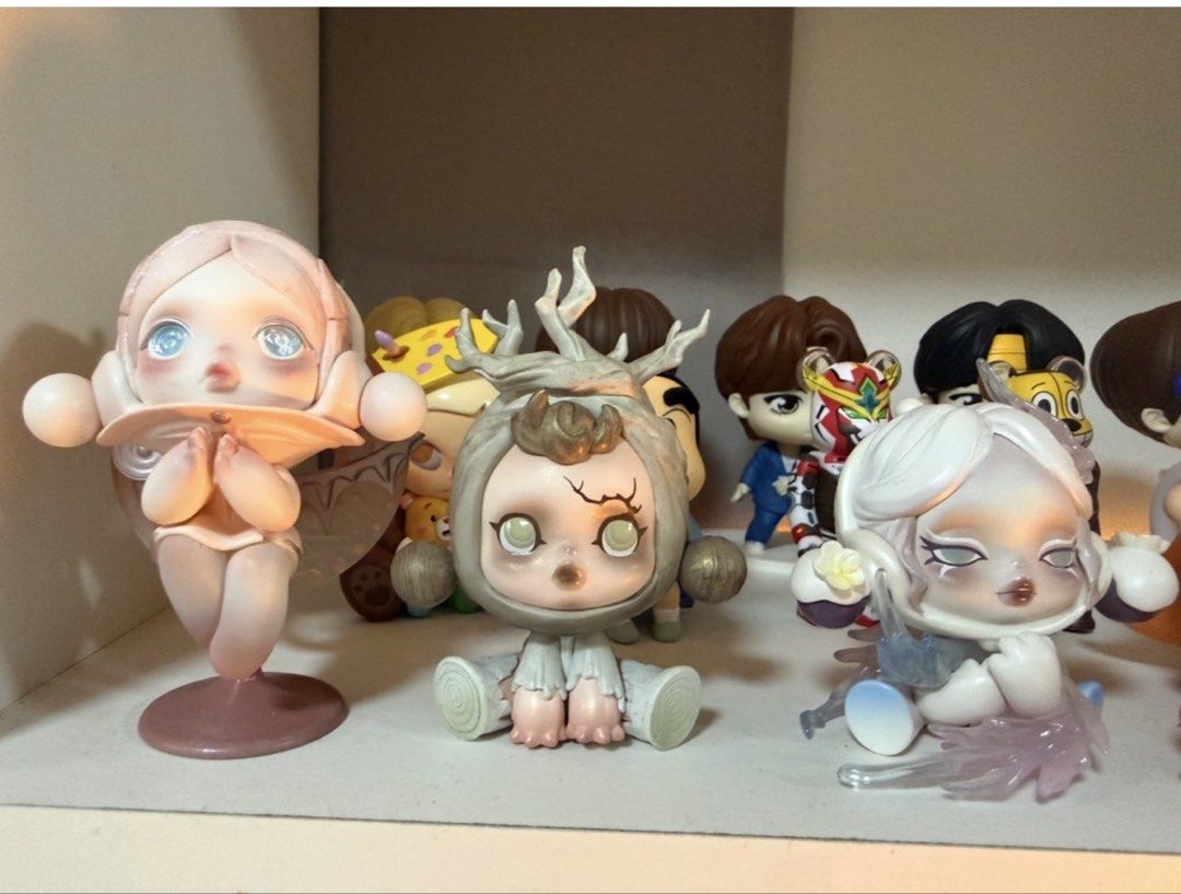 Pop Mart Molly Space Molly Series Blind Box Figures (Category: Designer & Blind Box Toys) located in Manila. Submitted by elaescanillas (Listing ID 1459390139, Image 1). Description: - Authentic Pop Mart Molly Space Molly blind box figures. With Card only - Ideal for collectors and enthusiasts. - figures are well kept and displayed - Feel free to inquire about specific designs you're looking for. - preferably take all. But you can buy per item - 