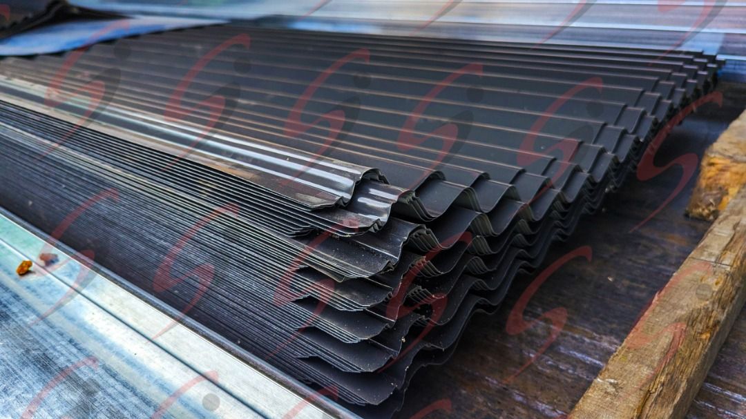 PPGI Corrugated Roofing / Bubong (Category: Outdoor Furniture) located in Manila. Submitted by sheehan.inc (Listing ID 1459364574, Image 2). Description: Durable PPGI corrugated sheets for roofing and cladding, offering a simple and practical profile for many building types. 🏭 Factory-direct corrugated roofing from Ultra Steel ✅ PPGI corrugated roofing sheets 📏 Thickness: 0.35mm | 0.40mm | 0.50mm | 0.60mm 🎨 Colors: Red, Blue, Green, White, Bei