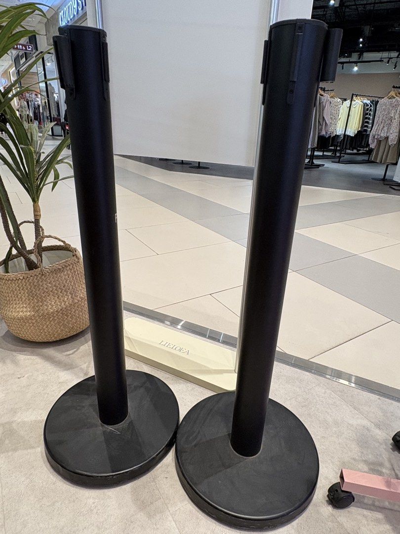 Queue Barrier Pole (Category: Other Security Devices) located in Singapore. Submitted by stylecove (Listing ID 1459347885, Image 1). Description: - 4 black queue barrier poles - Includes retractable red belts for crowd management - Sturdy and stable design - Suitable for events, retail, or any queuing needs - look as good as new - Price listed is one piece. - Self collect after 13th Sept. .