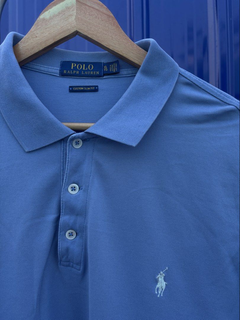 Ralph Lauren Polo shirt (Category: Formal Shirts) located in Cebu City. Submitted by suota_co_23 (Listing ID 1459449044, Image 3). Description: RL Polo Custom Fit XL L29 W24 minimal loose thread.