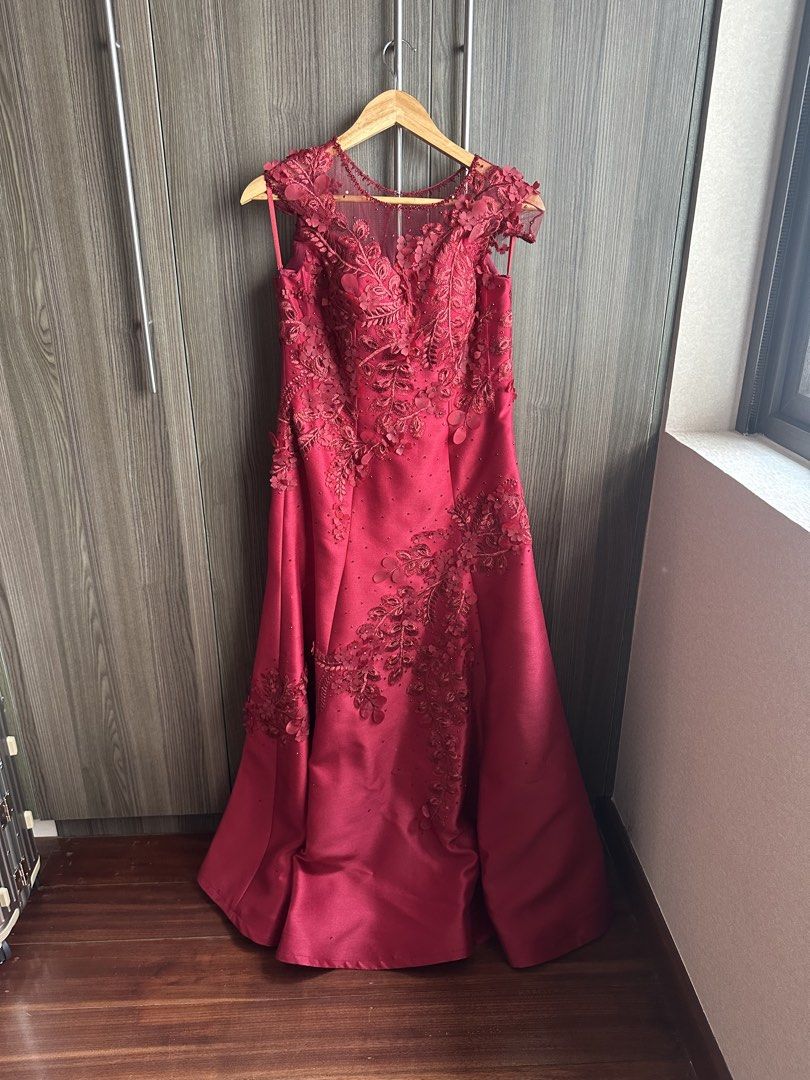 Red Lace Embellished Evening Gown (Category: Evening dresses & gowns) located in Alicia. Submitted by muffinberry821 (Listing ID 1459349451, Image 1). Description: - Beautiful red evening gown - Intricate lace and bead embellishments on bodice and skirt - Floor length with a flattering silhouette - Perfect for formal events, weddings, or galas - Zipper closure at the back - Ready for your next special occasion.