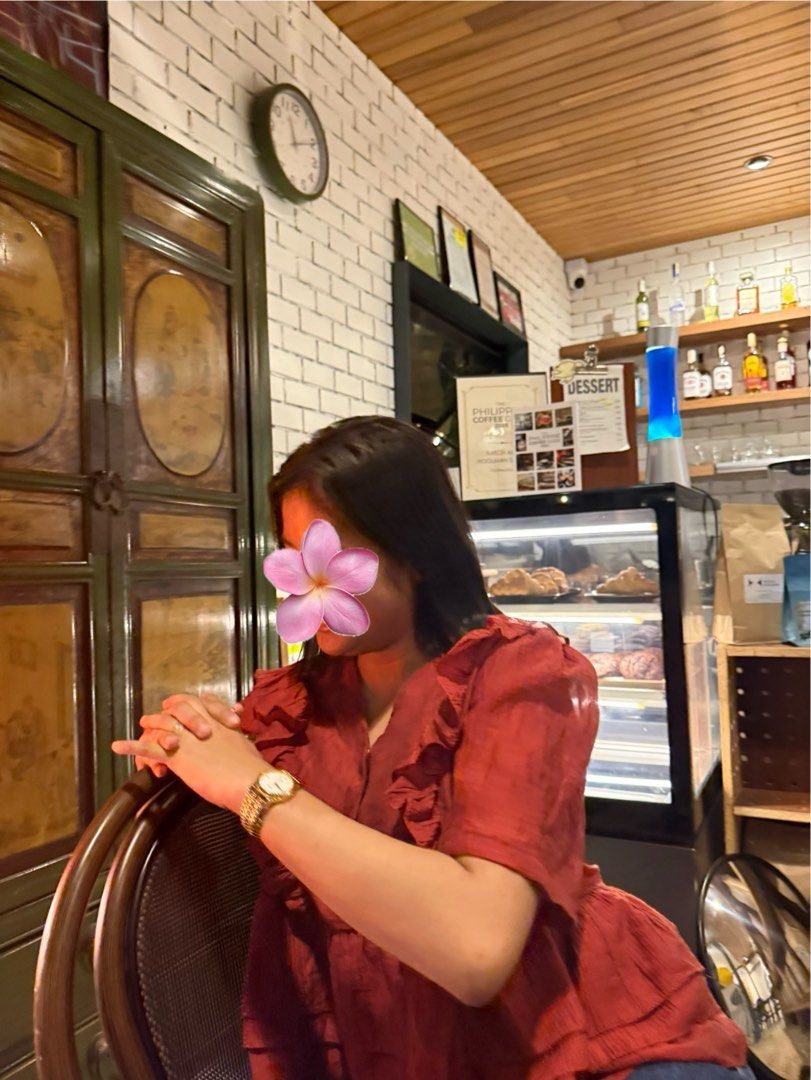 Red Ruffled V-Neck Peplum Blouse (Category: Blouses) located in Taguig. Submitted by kcxkyucartz (Listing ID 1459314762, Image 3). Description: 🎀 Red Ruffled V-Neck Peplum Blouse Condition: 9/10 - Size: can fit up to M - Personal fave, ganda nito ww - Price is nego need lang talaga magrebrand closet :d ₱150 rfs: decluttering.