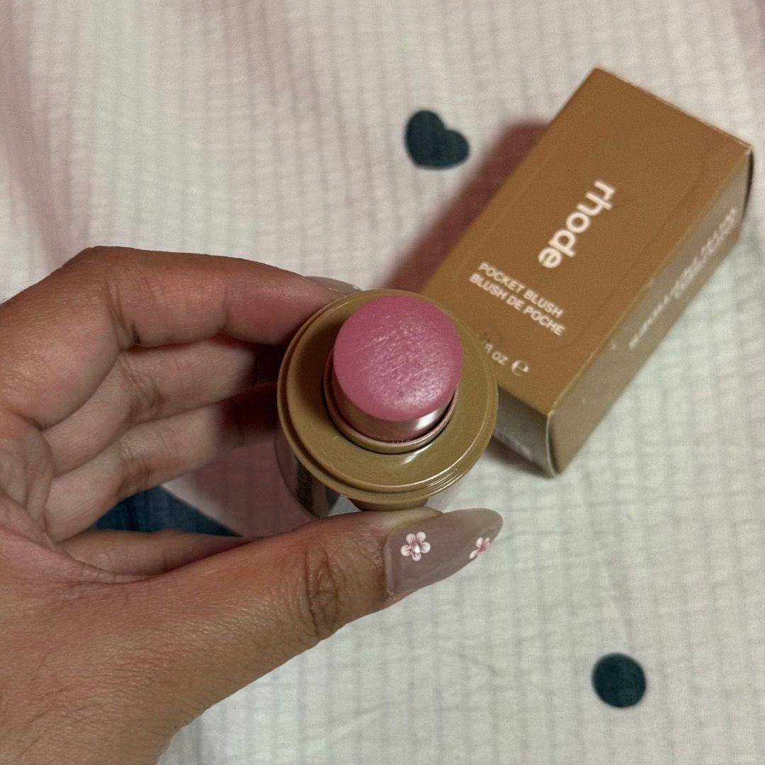 RHODE POCKET BLUSH PIGGY (Category: Makeup) located in Imus. Submitted by ribbonlove.ph (Listing ID 1459301384, Image 3). Description: - Used for a few times lang - Bought last July 2026 - Dami pa - Authentic.