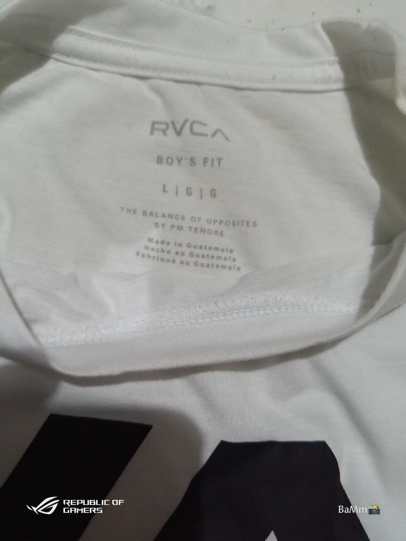 RVCA (FREESHIP) (Category: Tshirts & Polo Shirts ) located in Pasay City. Submitted by dready_zion (Listing ID 1459428090, Image 3). Description: Rvca Good condition issue may maliit n rust s likod ng laylayan ndi nmn halata kc nsa loob Color rate 9/10 Small size Dimes 18.5x25 ❗❗❗❗280 FREESHIP NA❗❗❗❗ Jnt PM IF INTERESTED 📩 OPEN FOR VIDEOCALL WITH ITEM FOR SAFETY☑️ PAYMENT 1ST POLICY ✅ GCASH PAYMENT ✅ NO COD❌ NO RESERVATIONS ❌ PASAY LOC..