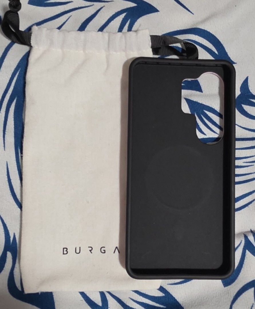 S26 Ultra Burga case (Category: Cases & Sleeves) located in Binan City. Submitted by msd.0316 (Listing ID 1459439214, Image 2). Description: Selling my burga case for S26 ultra in prestine condition..