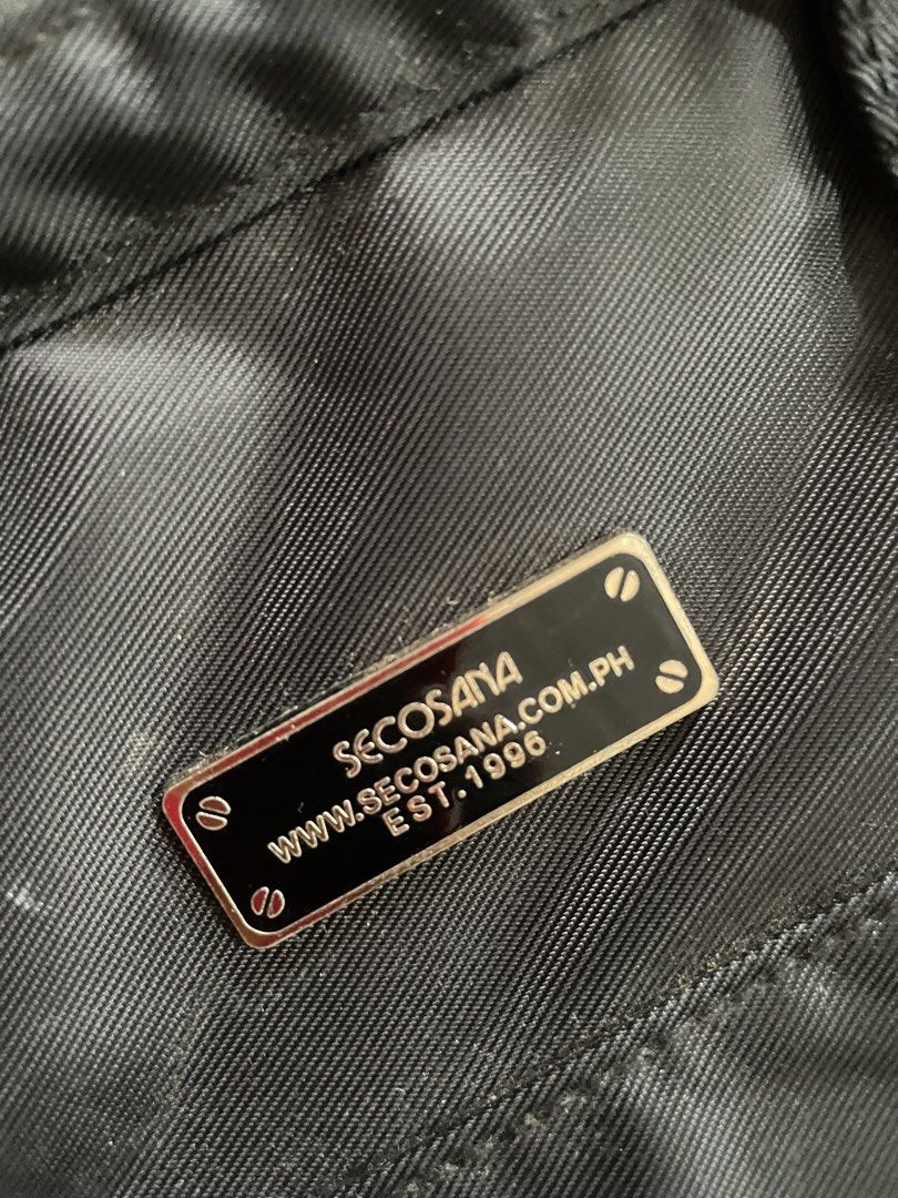 Secosana Black Nylon Backpack Bag (Category: Backpacks) located in Calamba. Submitted by eli.chu (Listing ID 1459397010, Image 2). Description: no issue, need wash.