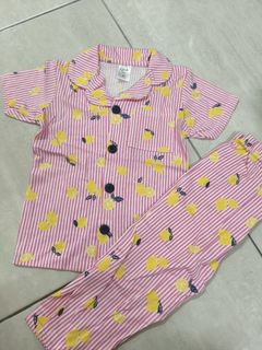 (Category: ) located in . Submitted by thriftbyneesa (Listing ID 1459464369, Image 1). Description: .