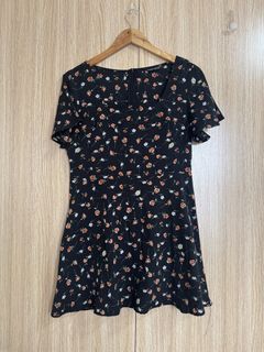 (Category: ) located in . Submitted by everythingmustgosupersale (Listing ID 1459446171, Image 1). Description: .