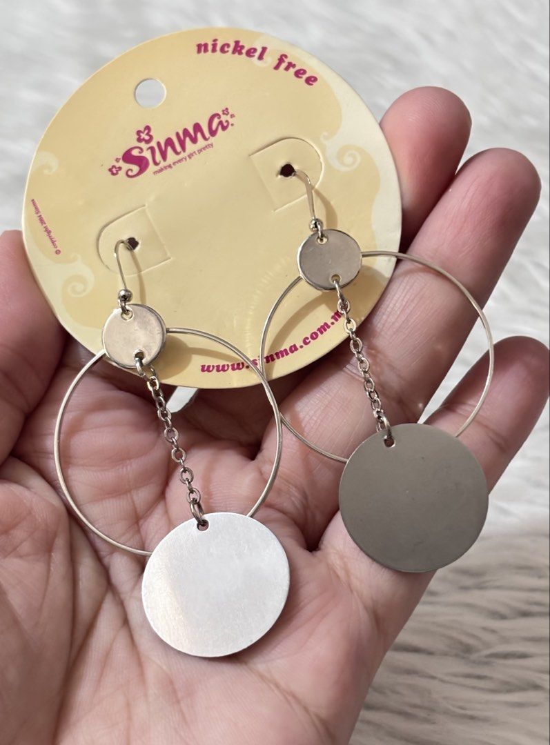 Sinma Nickel Free Earrings (Category: Earrings) located in Paranaque City. Submitted by dalle_closet (Listing ID 1459348164, Image 2). Description: new pa ito nickel free.