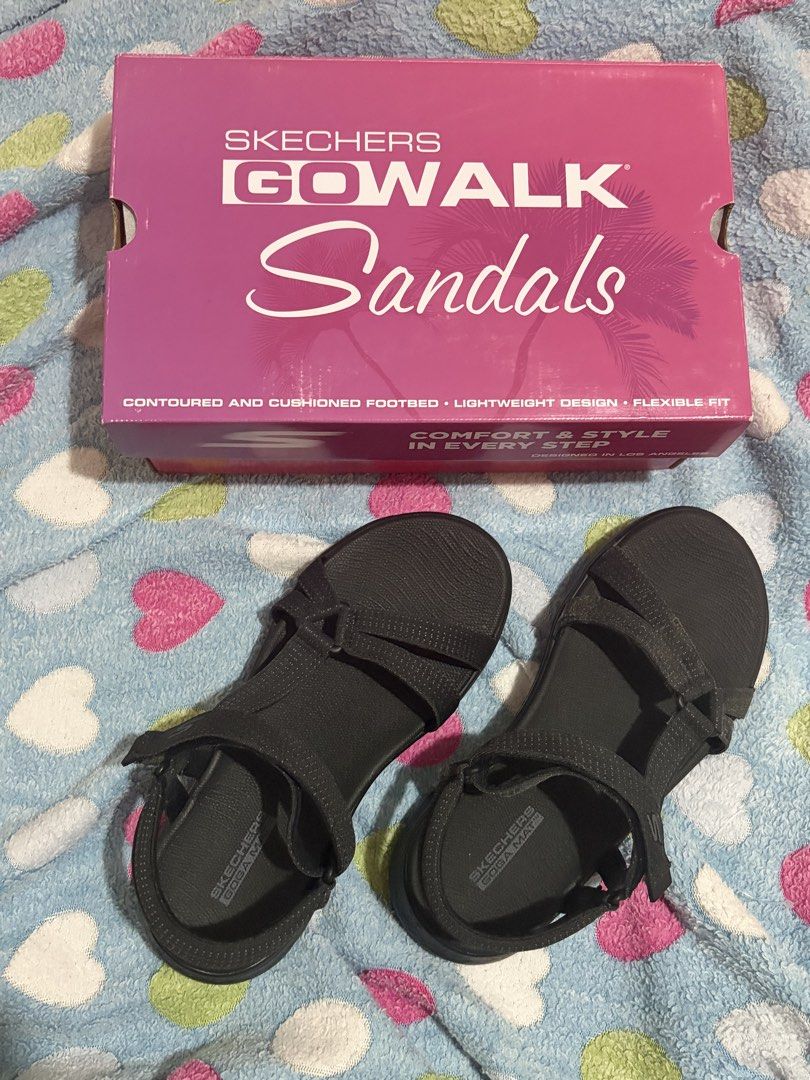 Skechers Hiking Sandals (Category: Flats & Sandals) located in General Trias. Submitted by knsainz (Listing ID 1459310300, Image 1). Description: BRAND NEW / UNUSED Skechers Sandals good for walking & hiking! Original price around 3k I bought this in the Mall, hindi lang talaga nagamit kasi nag hiking shoes nalang. Selling for only 1K LAST PRICE super baba na mabenta lang pls :( US Size 6 pero Size 7 talaga ako, kasya naman..