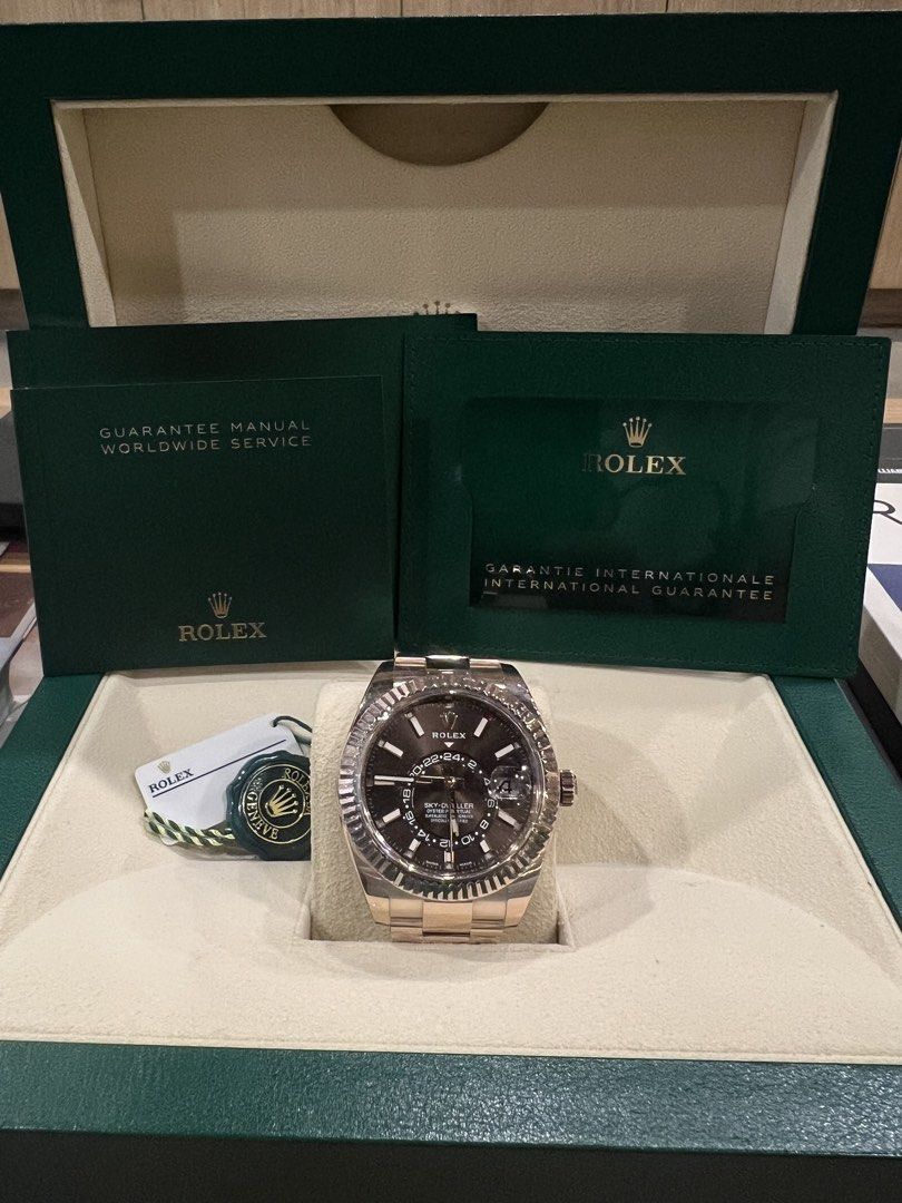 Sky Dweller rose gold (Category: Luxury Watches) located in Pasig City. Submitted by moimoigo (Listing ID 1459386410, Image 2). Description: ROLEX SKY DWELLER ROSE GOLD -Ref# 326935 -42mm -chocolate index dial -2022 model -complete box & papers -3.2M negotiable .