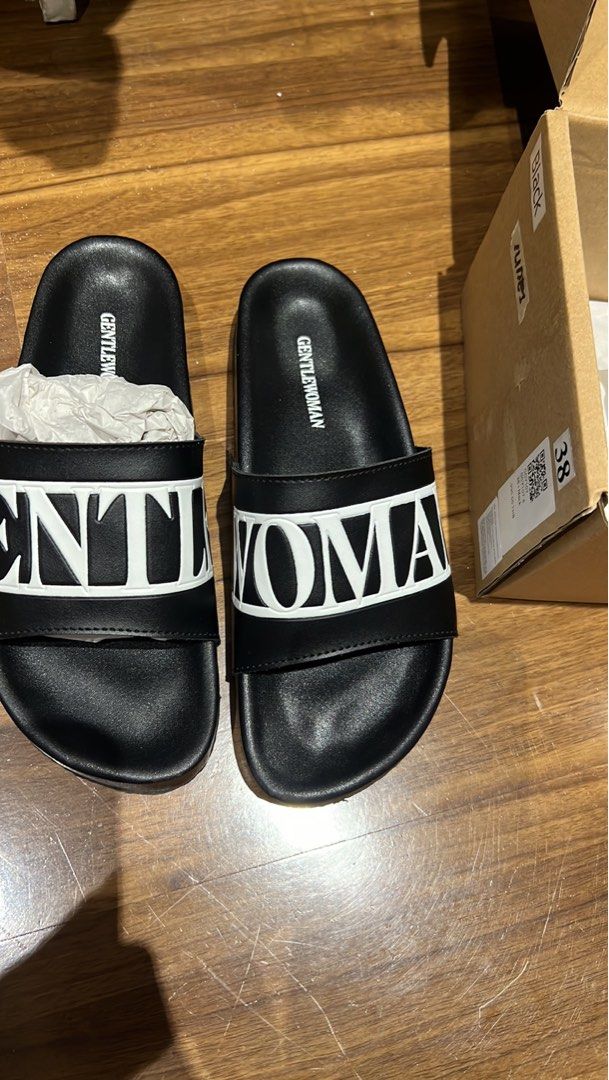 Slides leather (Category: Flats & Sandals) located in Mandaluyong City. Submitted by one.stopshop (Listing ID 1459298643, Image 1). Description: Gentle Women Slides Leather.