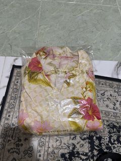 (Category: ) located in . Submitted by myraaa_00 (Listing ID 1459393677, Image 1). Description: .