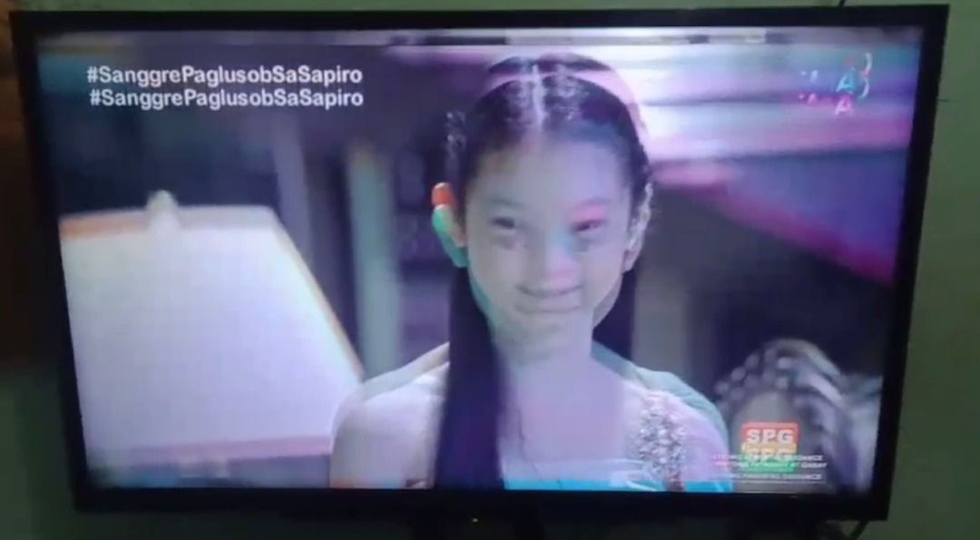 Sony 32 inches LCD TV > Blurry screen (Category: TV) located in Pasig City. Submitted by gadgetvault (Listing ID 1459480145, Image 1). Description: Nag dodouble at blurred images while watching. Kapag matagal hindi nagamit at binuksan mo maayos naman sa una pero kapag tumatagal ka nanonood lumalabas ang issue. Note: NO history of any repair. Unit sealed, may kasamang Power supply. No more stand kasi po naka wall mount to sa kwarto namin. Model: K