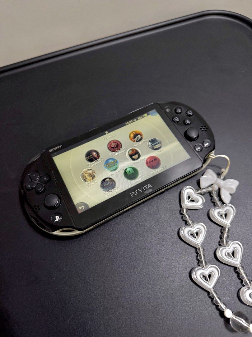 Sony PS Vita Black (Category: PlayStation) located in Manila. Submitted by mitsuhamiyamizu25 (Listing ID 1459320844, Image 1). Description: PS Vita Slim (Black) ✅ 128 GB ✅ Unit modded / CFW ✅ With minimal issues - Right speaker slightly garbled - Slight LCD dimming on the sides ✅ With charger.
