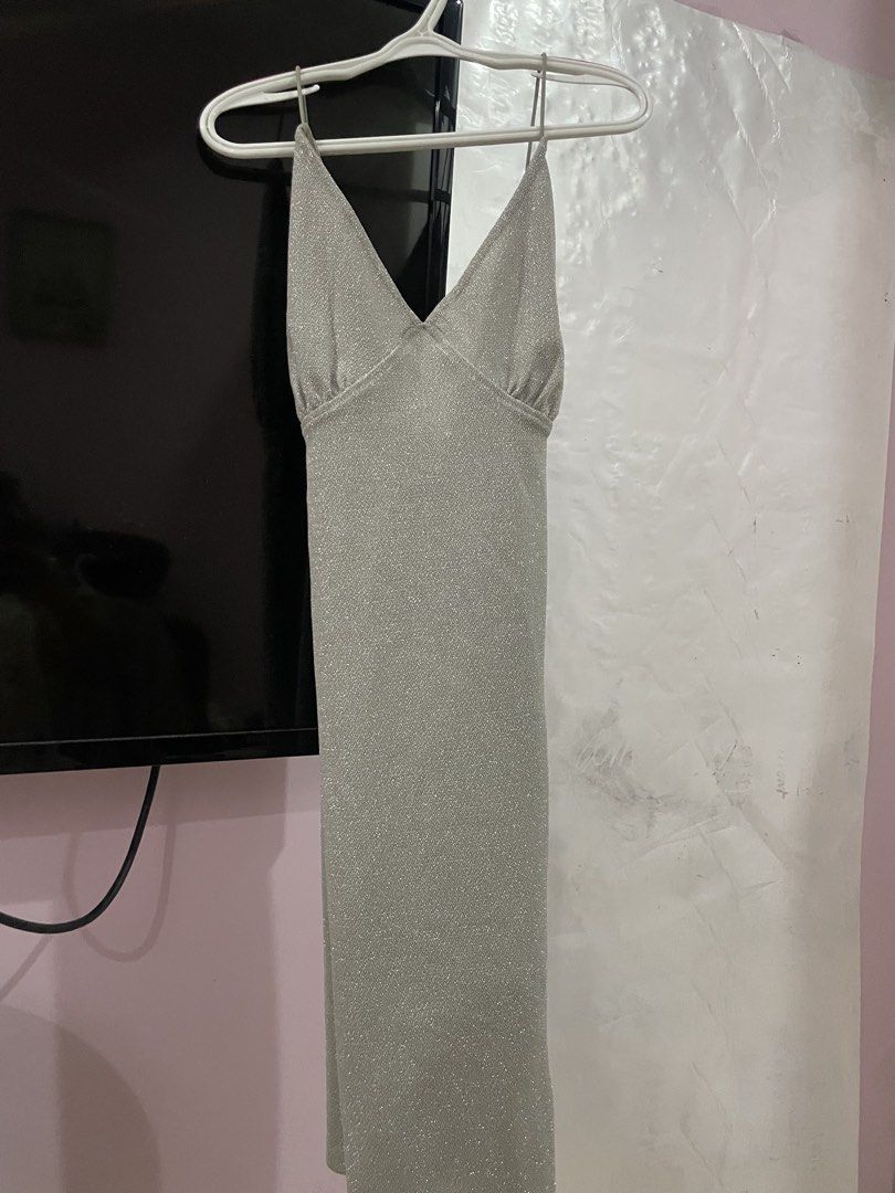 Sparkly Backless Dress (Category: Dresses) located in San Fernando. Submitted by acryhy (Listing ID 1459417622, Image 1). Description: BRAND NEW NEVER WORN RFS: MALUWANG.